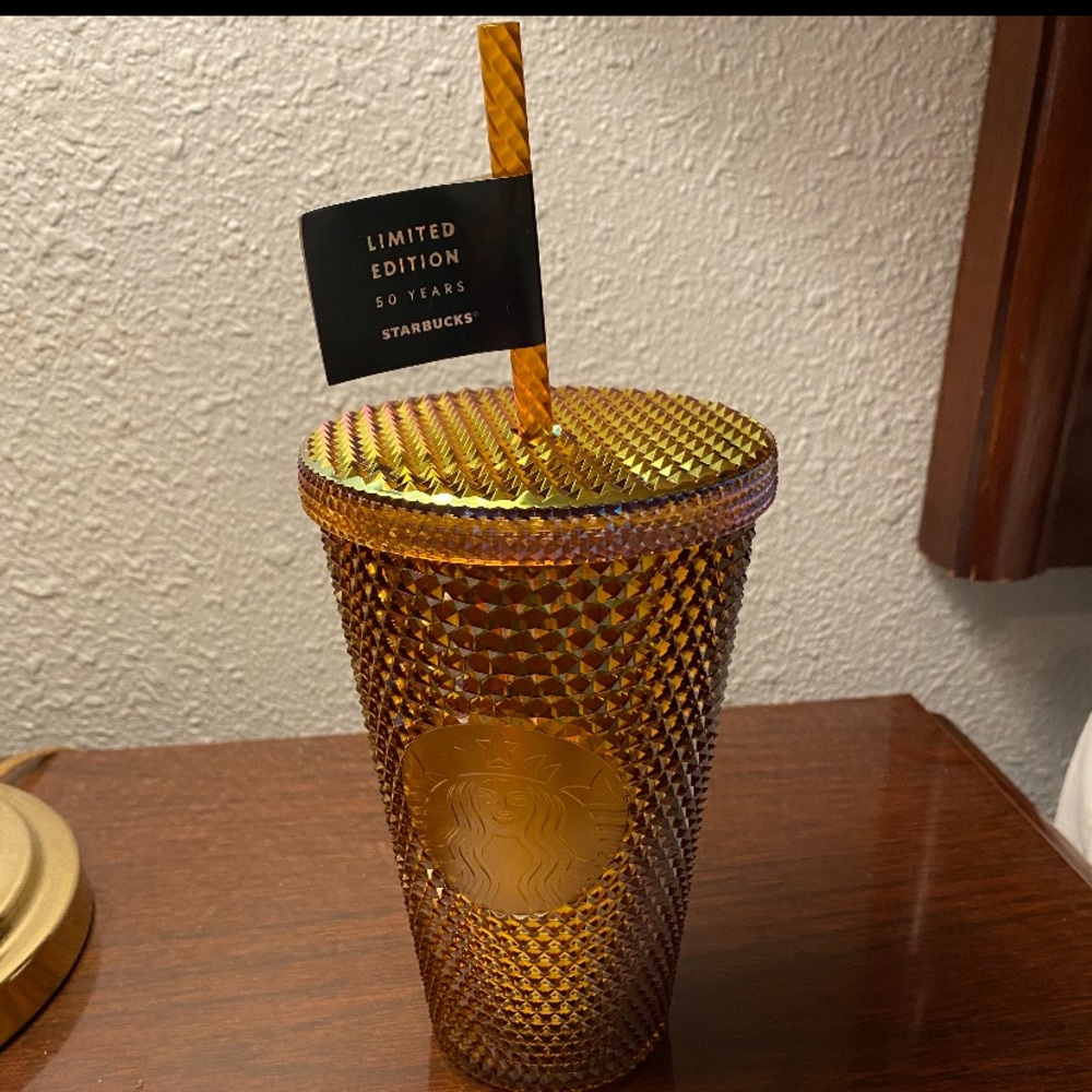 Starbucks Honeycomb Studded grande